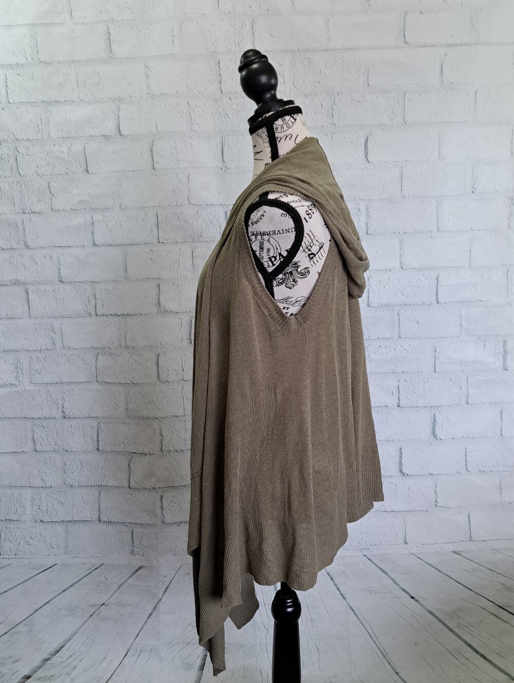 Acrobat Grn Linen Sweater